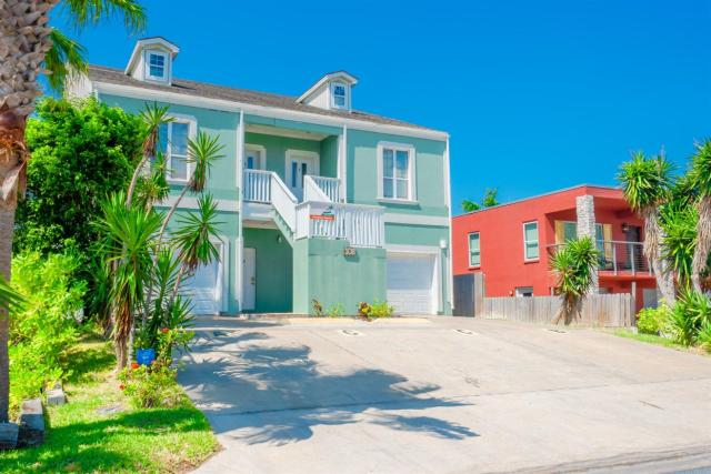 Casa Caracol A - Walk to the Beach, WiFi
