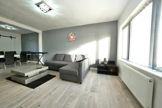 3 BR Home in Manchester