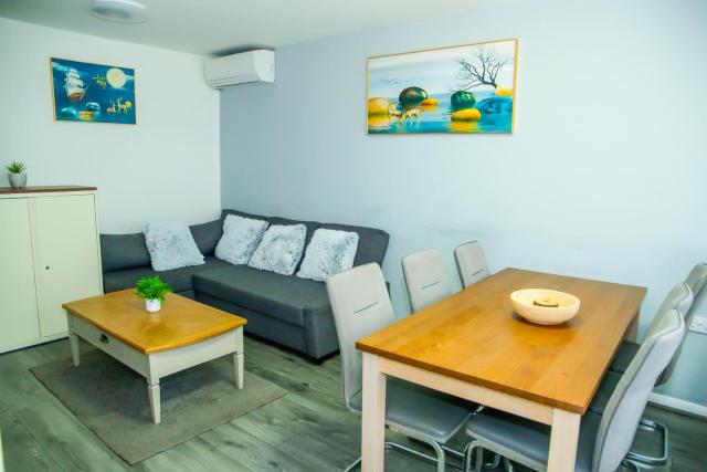 Manchester City Vantage Home - 2 Bedroom with Free Parking
