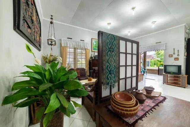 Dedaunan Guesthouse