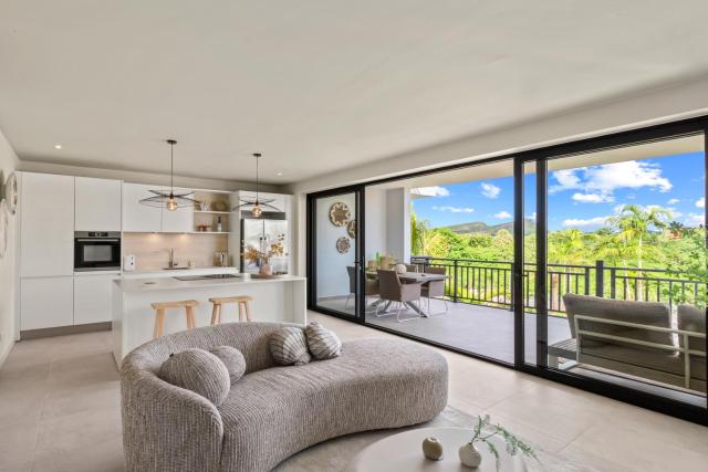 Luxury Two-Bedroom Apartments at Blue Bay The Breeze