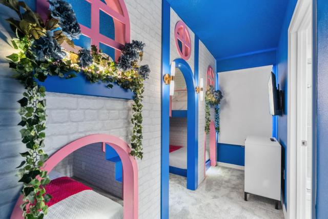 Disney Private Pool Hot Tub Game Room Themed Bedrooms. Book Now WC38