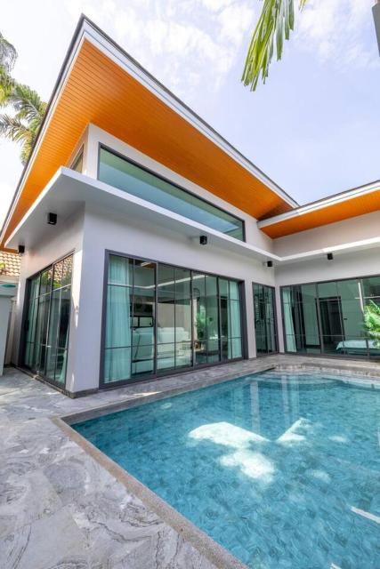 Modern 2BR Private Pool Villa Phuket Quiet Private
