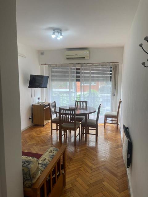 Departamento para 4 muy luminoso con balcon