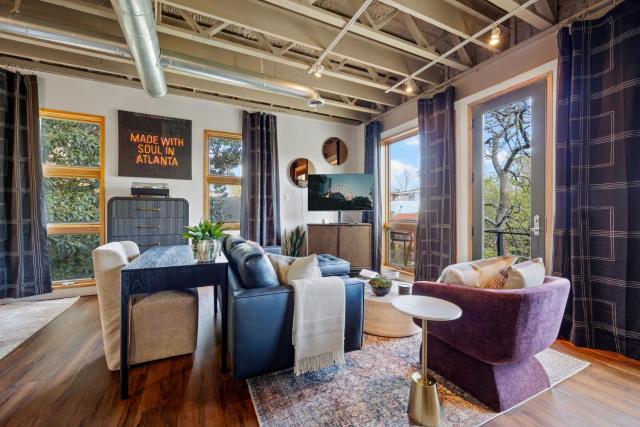 Fantastic Old Fourth Ward Studio