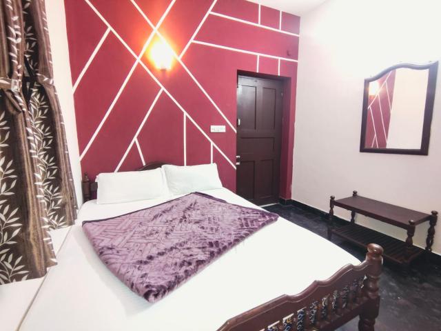 Swarna tourist home