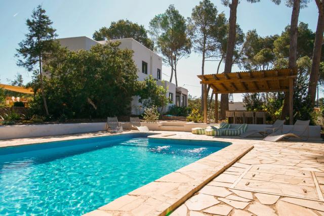 Luxury Ibiza Villa with Heated Pool & Outdoor Kitchen 8 Guests