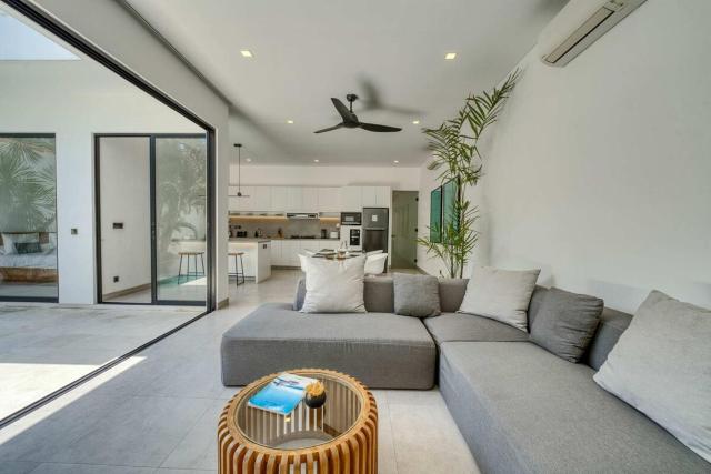 Yuka V2 Modern Tropical 2BR With Pool in Seminyak