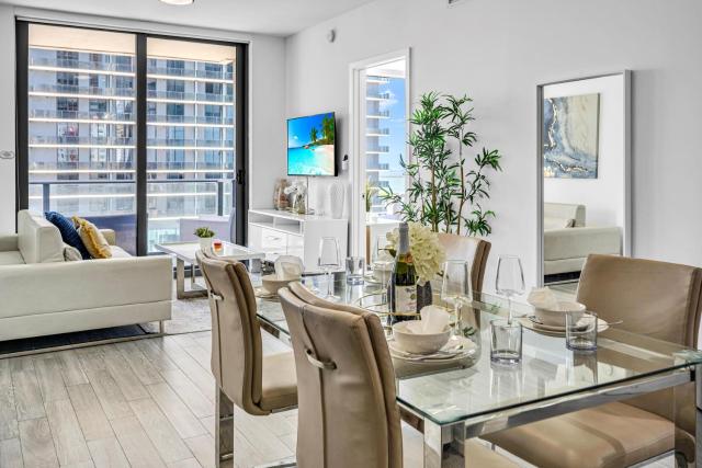 Skyglass Panorama views 2 Bedroom Suites