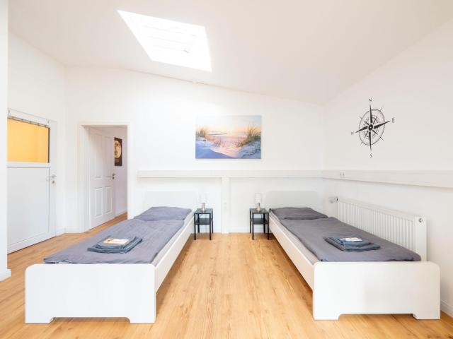 Monteurwohnung in Villa - 8 Betten, WLAN, TV, Einbauküche – Ahrensburg Zentrum, Nähe Hamburg - OD06a