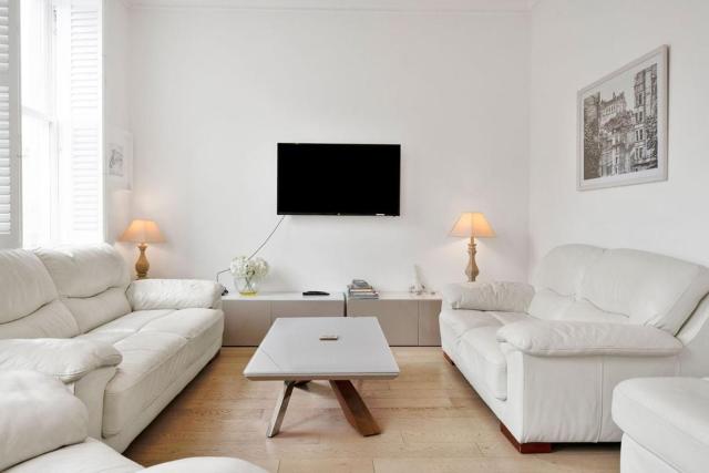GuestReady - Modern Comfort in Central Edinburgh