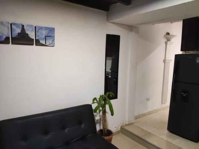 Apartaestudio con Parqueadero