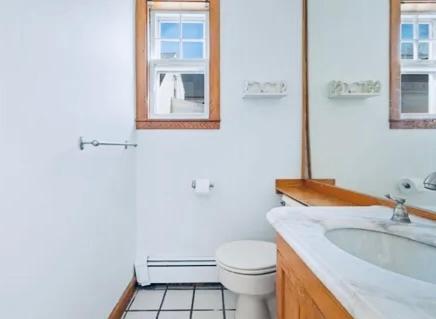 spacious room with great amenities