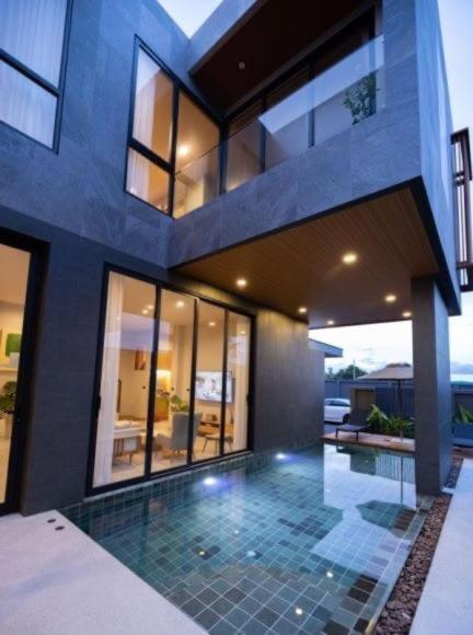 Luxury Seafront 3BR Pool Villa Duplex A6