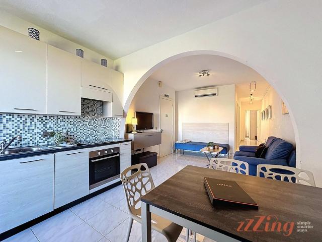 Beachside Mellieha Apartment next to Ghadira Bay