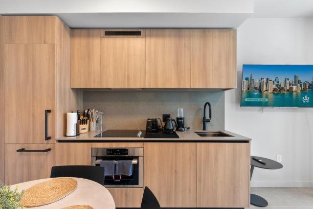 Prime Downtown Condo Close to Kaseya Center