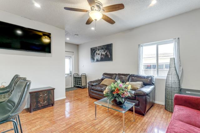 SoCal Launchpad: 3BR Home in Hawthorne