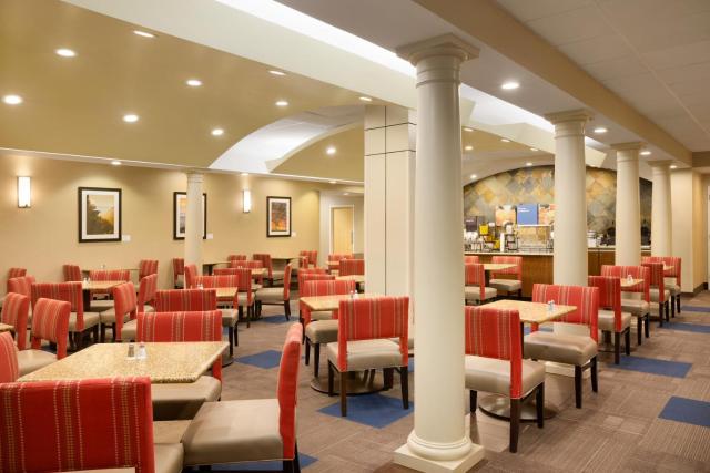Comfort Inn & Suites Presidential