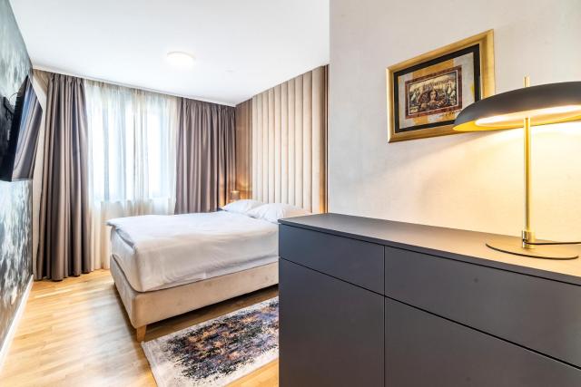 Arena Lux Apartments
