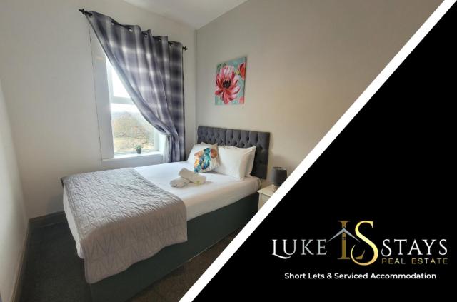 Luke Stays - Brighton Road