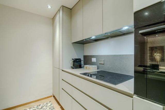 GuestHost - Quadrilatero Chic Apartment