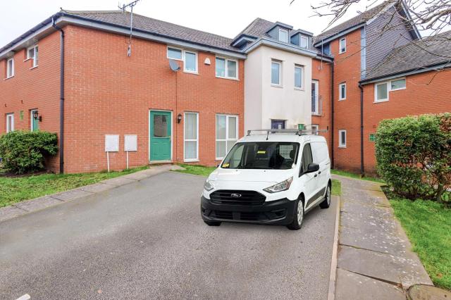 Stoke Contractor House with 7 Beds Parking TVs Every Room WiFi