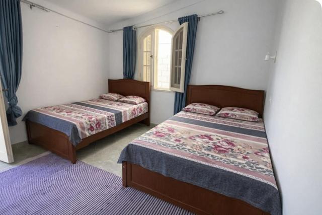 Beach Family Villa - Private Pool - Sea view - Up to 14 guests- only 40 Meters to the Beach!