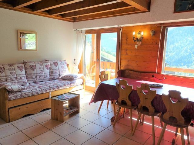 Duplex ski aux pieds pour 6 pers, bien équipé - FR-1-342-193