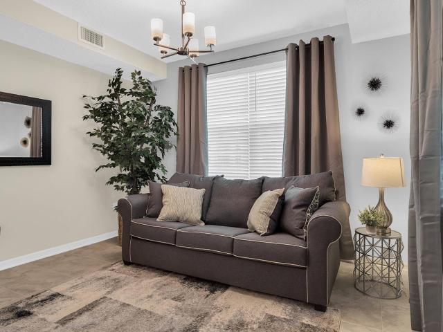 2 Bedrooms 2 Bathrooms Storey Lake 3120-106 PC