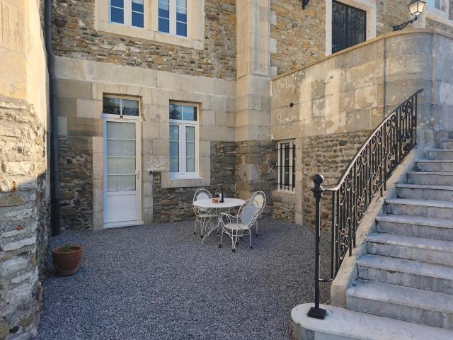 ChâtEscos - Estudio en Château