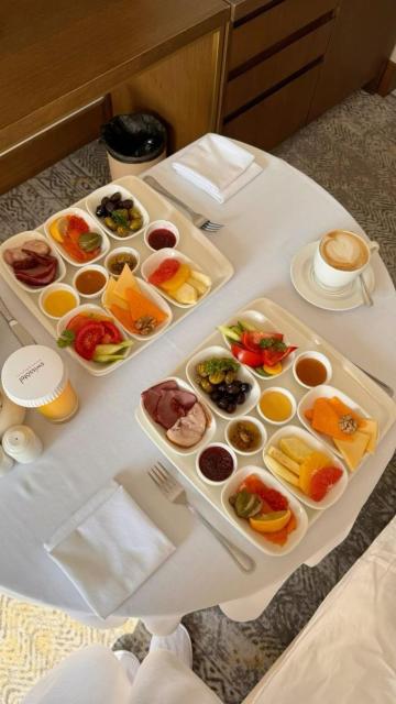 Hilltop Hotel Gusar