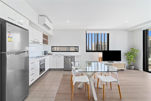 Direct Collective - Sea Breeze Mooloolaba