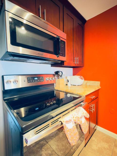 Charming WestSeattle House 2BR Free parking