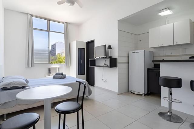 Studio ideal para dois entre Copacabana e Ipanema