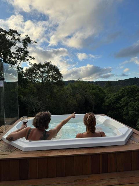 Chalé Romântico com Hidro e Sauna, Pet Friendly, Perto de São Paulo - Ecovilla Zion