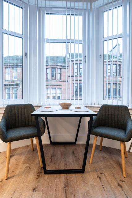 Glasgow West End Apartment