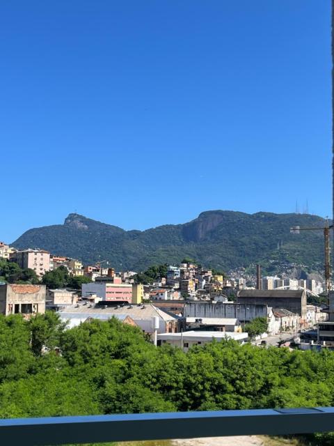 Apartamento com 2 quartos climatizados a poucos minutos de Copacabana