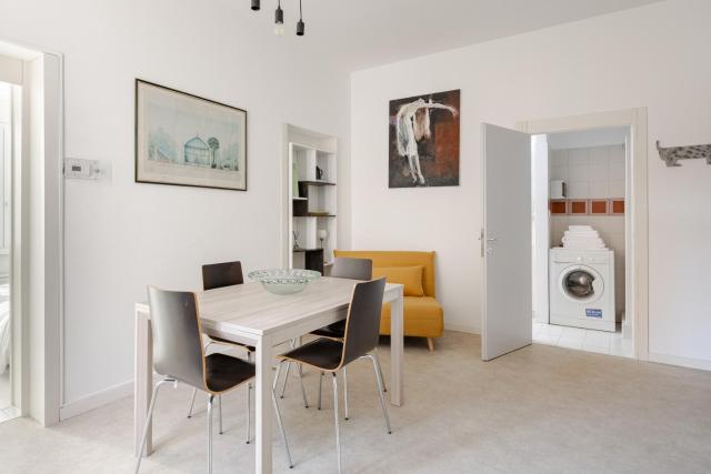 Modern Apartment Business & Outdoor near the railway station