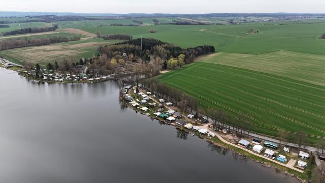 Nr 1 Camping- Pod mit Terrasse und Seeblick