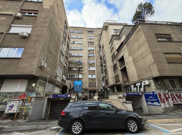 Central 4BR Apartment - Sleeps 12 - Luxury Stay