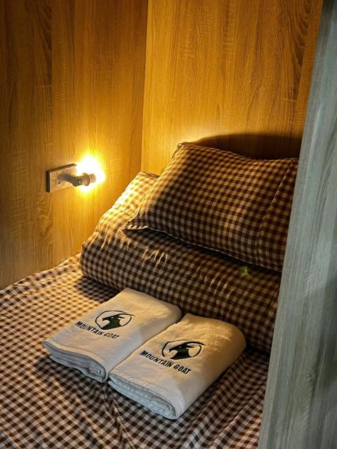 Mountain Goat Wooden Capsules Hostel 247