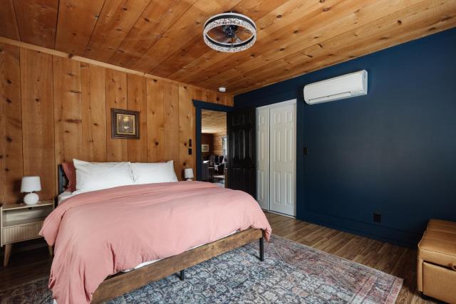 Peaceful Lake Lure Cabin- Cozy 2BR 3 miles to lake