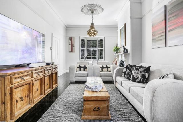 The Mosman Cottage