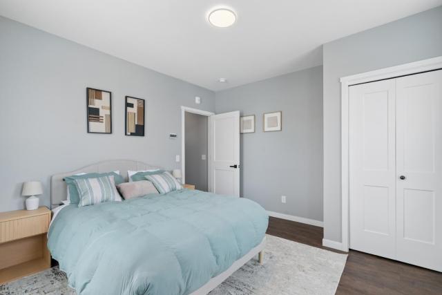 Valclyde Cozy Suite-Sleeps 4-Downtown MPLs