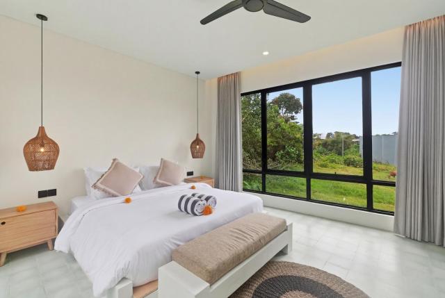 Berawa 2BR Villa Private Pool & Scenic Rooftop