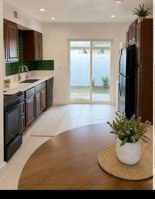 Newly Remodeled Modern 2BR in Heart of Scottsdale!