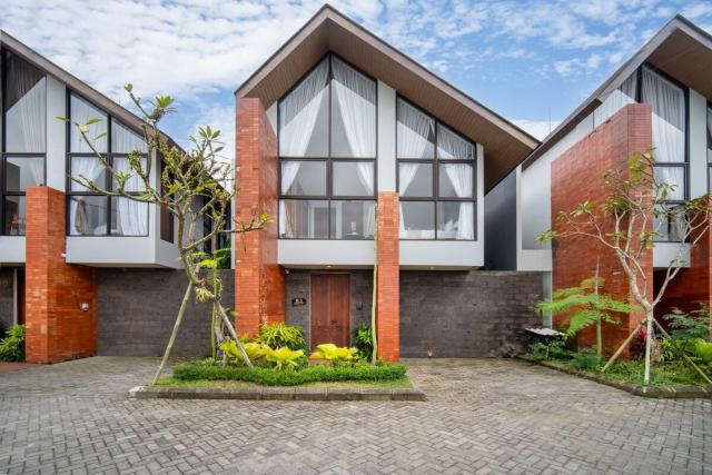 Kumarajiva B3 - 2BR Ricefield Pool Villa in Ubud