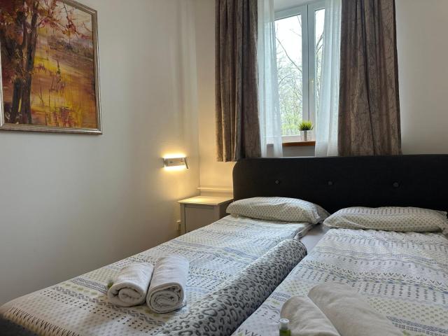 Crystal Lakes Apartment