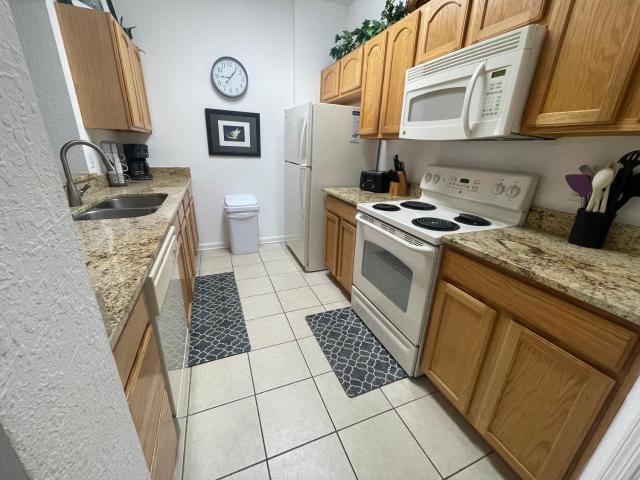 Resort Access - Windsor Hills Resort - Sleeps 8 Steps from Pool