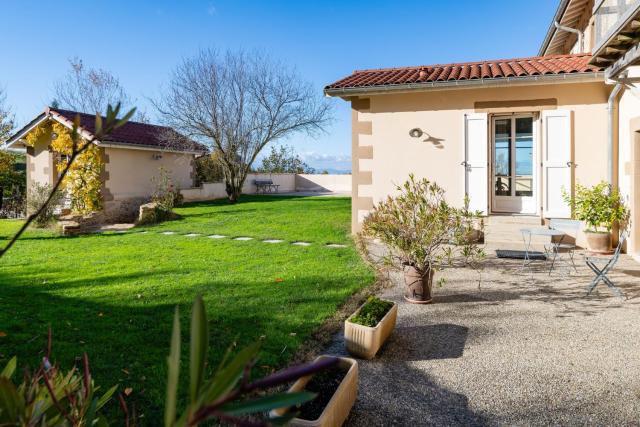 Gîte La Combe Verte avec piscine